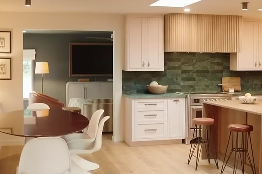 Custom shower glass for the Wolfe Home makeover with Kim Wolfe